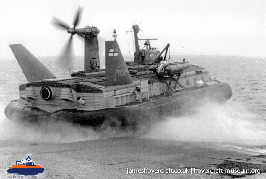 BH7 being moved to The Hovercraft Museum -  (credit: The <a href='http://www.hovercraft-museum.org/' target='_blank'>Hovercraft Museum Trust</a>).